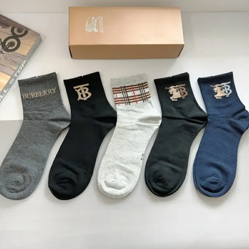 burberry chaussettes pour homme s_122773b